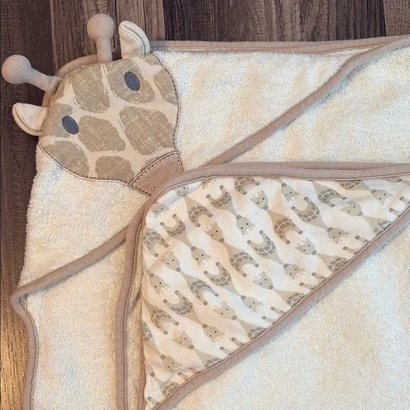 🍂3 for $15🍂2 Hooded Baby Towels 30x30” - Picture 2 of 5